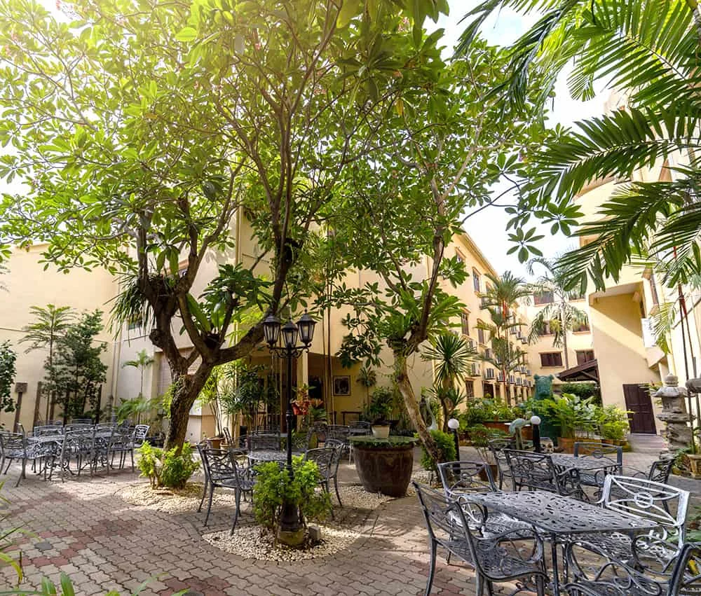 Hotel Puri Melaka garden café